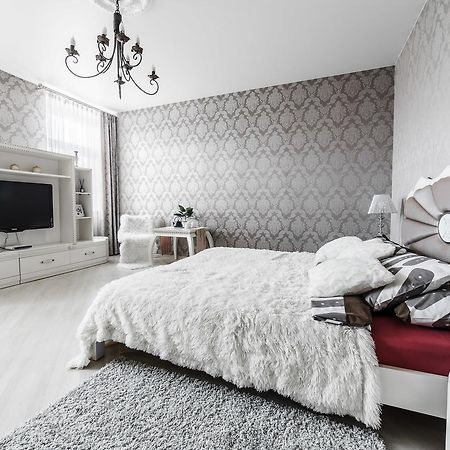 Mgapartments 3 Rooms Miasnikova Sq. Vip Minsk Extérieur photo